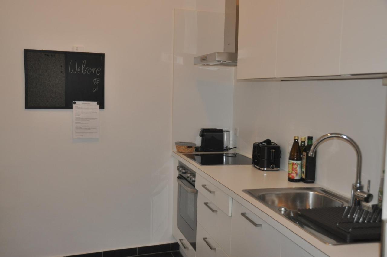 Wunderschoene Altbauwohnung In Zentraler Lage Wien Viena Exterior foto